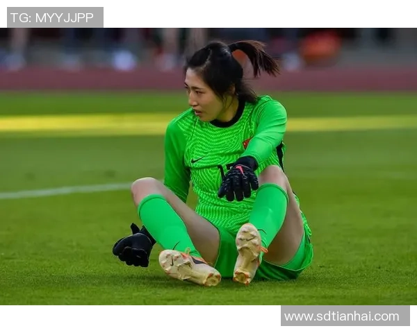 女足球星赠送袜子背后的故事和那份特别的心意是谁送出的